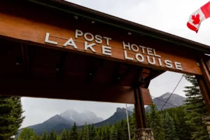 Lake Louise Hotel